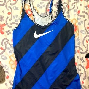 nike tank top